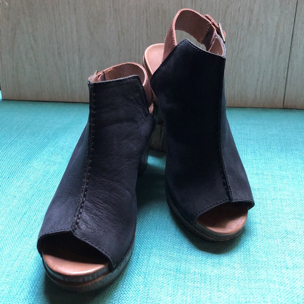 Dansko Reggie Peep Toe Heel Slingback Nubuck Sz 38